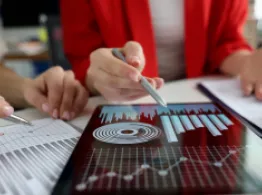 Advisor Investment Chart Analyze Compare